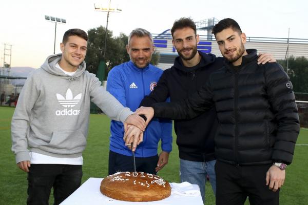 Ολυμπιακός : Κούτρης, Χουτεσιώτης, Μασούρας στην πίτα των Σχολών