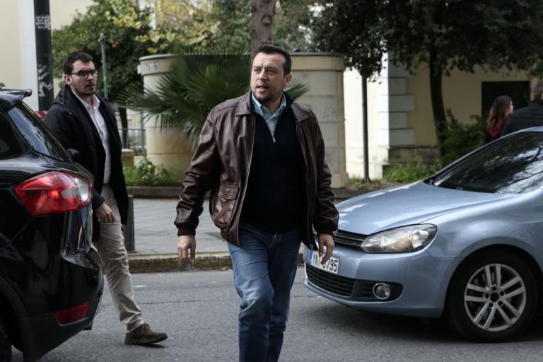 Υπουργοί ακυρώνουν την παρουσία τους στις παρελάσεις υπό το φόβο αποδοκιμασιών