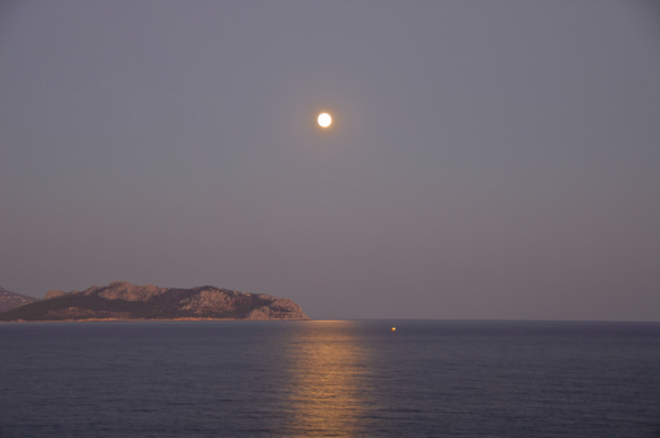 Αίγινα: Το μυστικό της γοητείας της