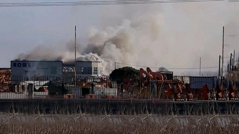 Νεκρός πυροσβέστης σε κατάσβεση στη Θεσσαλονίκη