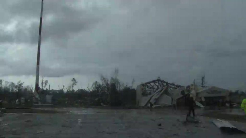 Τραγωδία στις ΗΠΑ: Στους 23 οι νεκροί του ανεμοστρόβιλου – Αρκετά παιδιά ανάμεσά τους