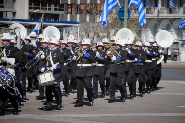 «Μακεδονία Ξακουστή» από την μπάντα του Πολεμικού Ναυτικού στην παρέλαση της 25ης Μαρτίου