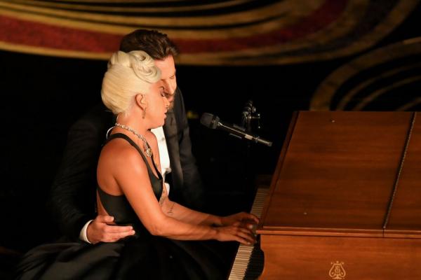 «Shallow»: Οι θεραπευτικές ιδιότητες του οσκαρικού τραγουδιού