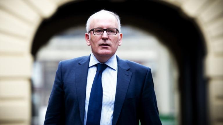 «Σφήνα» Τσίπρα με Τίμερμανς 