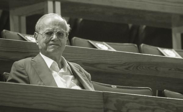 Απεβίωσε ο Θανάσης Γιαννακόπουλος