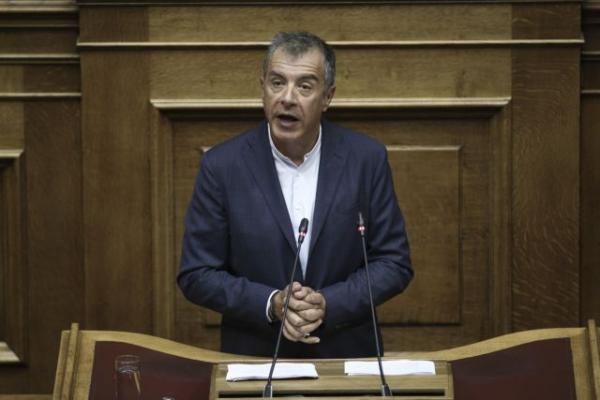 Θεοδωράκης: Το Ποτάμι ήρθε από το μηδέν της πολιτικής και από το πολύ της κοινωνίας