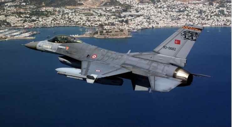 Η Τουρκία στέλνει πλοία και μαχητικά F-16 στη Μεσόγειο
