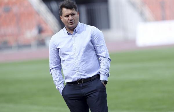 Παραδέχτηκε ότι δεν ξέρει ούτε τους παίκτες του…