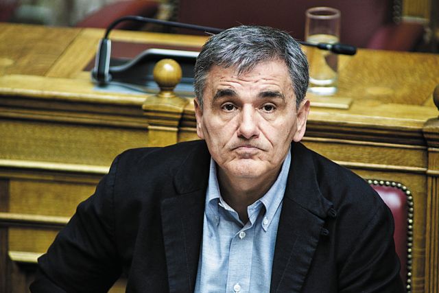 Athens issues 10-year bond with 3.9 percent yield