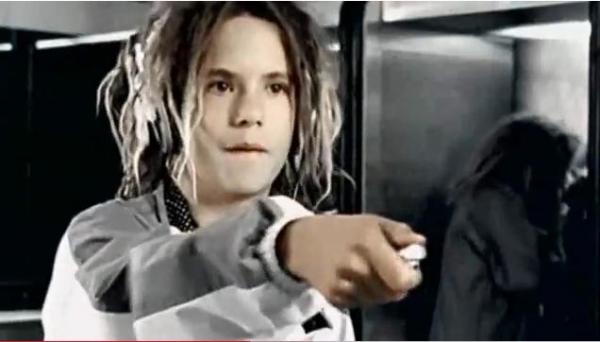 Το επικό «Freestyler» επέστρεψε μετά από 20 χρόνια