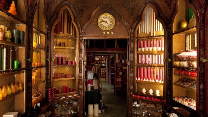 Το μαγαζί που πουλάει κεριά από την Γαλλική Επανάσταση