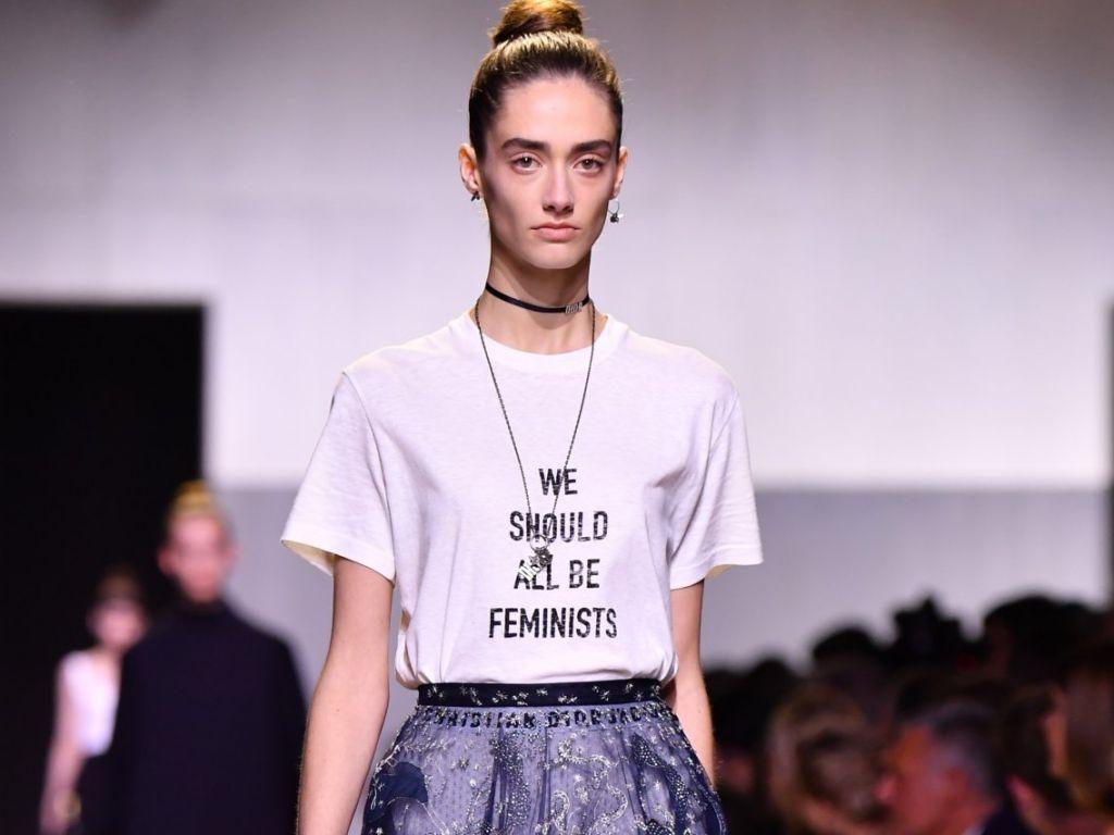 Τα δώρα κορυφαίων σχεδιαστών μόδας για την Ημέρα της Γυναίκας