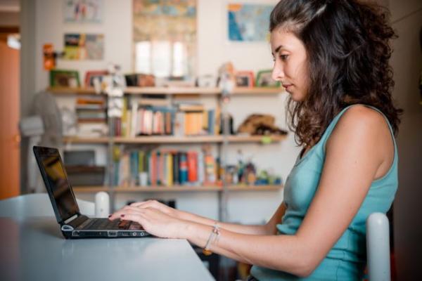 Αύξηση των γυναικών σε διοικητικές θέσεις παγκοσμίως, μείωση στην Ελλάδα