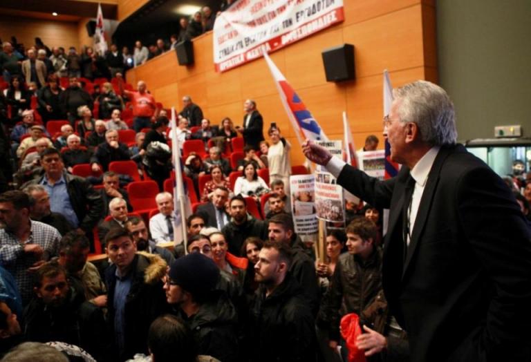 Ο συνδικαλισμός τελείωσε. Ας αποκτήσουμε εργατικό κίνημα