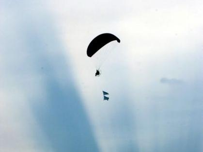 Μεσολόγγι : Ανεμοπτεριστής κρεμάστηκε σε κολόνα της ΔΕΗ