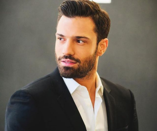 Ο Κωνσταντίνος Αργυρός «μάγεψε» στην πρεμιέρα του Λαζόπουλου