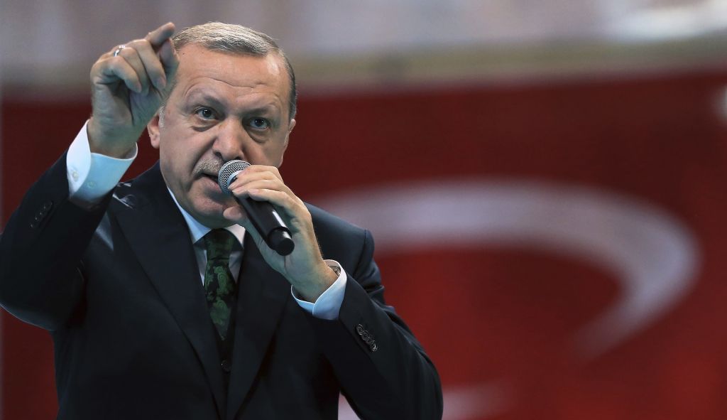 Ερντογάν: Δεν υπάρχει Κωνσταντινούπολη, υπάρχει «Ισλαμπόλ» - Η «Ωραία Ελένη»... μιλάει τουρκικά