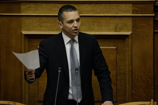 Σόου Κασιδιάρη παρουσία Ντιμιτρόφ στη Βουλή  - Φώναζε «η Μακεδονία είναι ελληνική»