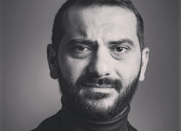 Ο Κουτσόπουλος «έλιωσε» το Ίντερνετ με ένα τσολιαδάκι