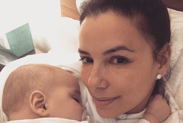 Εύα Λονγκόρια: Η χαριτωμένη φωτογραφία του γιου της