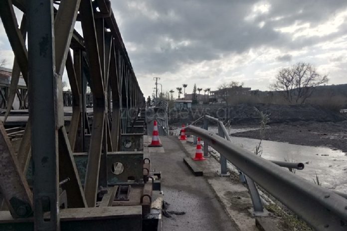 «Εξαλλοι» με τη στρατιωτική γέφυρα πολίτες και καταστηματάρχες του Πλατανιά