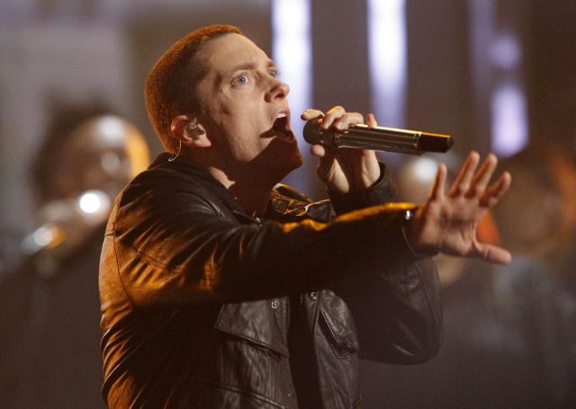 Προστέθηκε στο λεξικό η εμπνευσμένη από τον Eminem λέξη stan