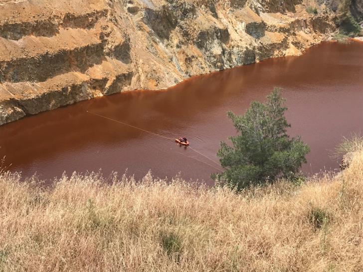 Κύπρος: Στις «λίμνες του θανάτου» βρετανοί εμπειρογνώμονες – «Σκανάρουν» την περιοχή για σορούς