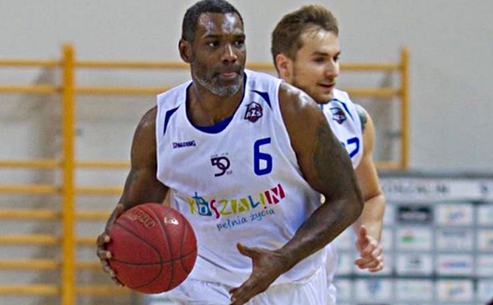 Ένας από τους πιο αγαπητούς ξένους στην ιστορία του Ολυμπιακού, παίζει ακόμη στα 38 του