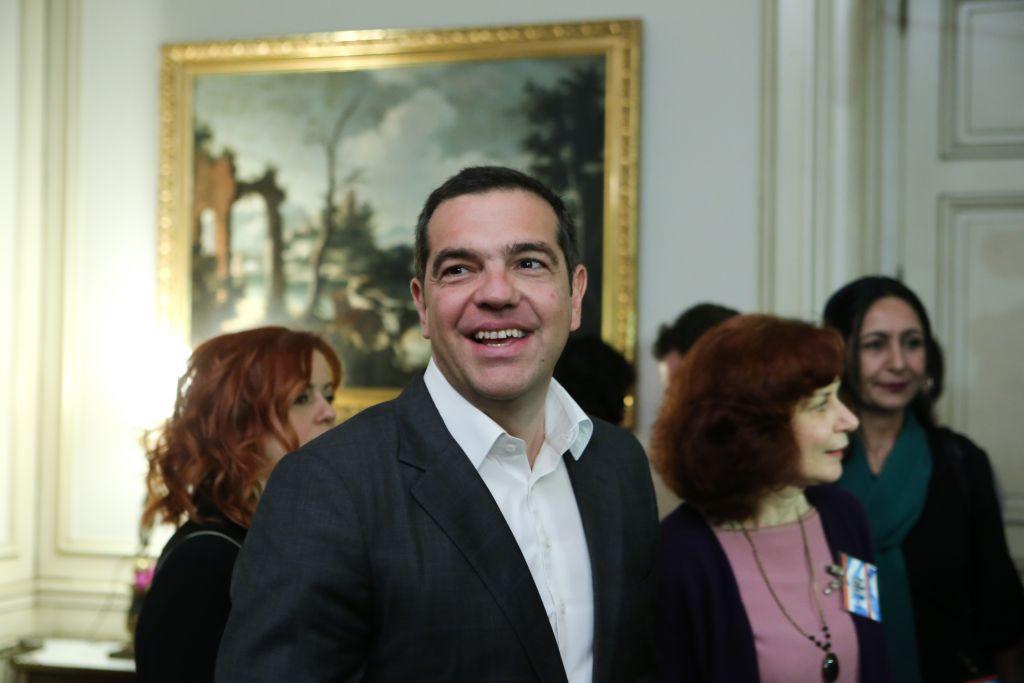 Νέο μαργαριτάρι Τσίπρα: «Είμαστε ανοιχτοί και διάτρητοι στο θέμα Πετσίτη»