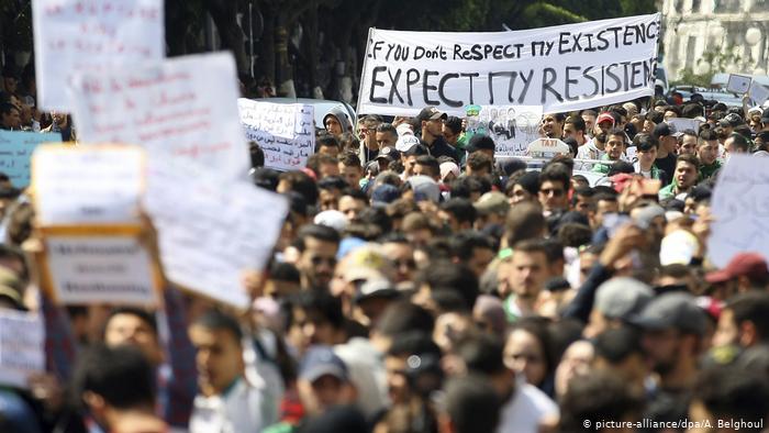 Τι θα ακολουθήσει μετά την παραίτηση Μπουτεφλίκα;