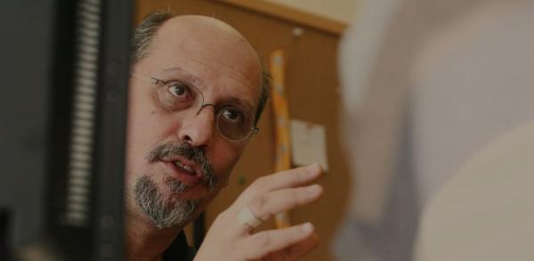 «Το βράδυ που πέθανε ο Βασίλης» – Ο συγκινητικός αποχαιρετισμός στον Βασίλη Λυριτζή