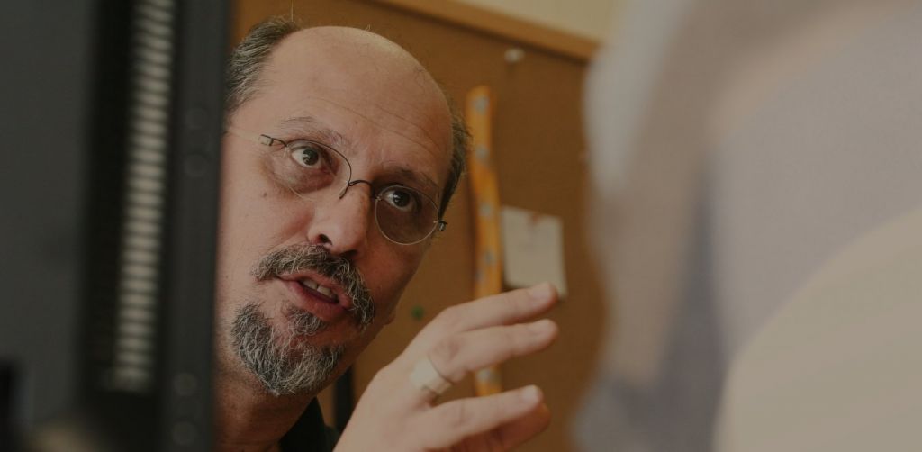 «Το βράδυ που πέθανε ο Βασίλης» – Ο συγκινητικός αποχαιρετισμός στον Βασίλη Λυριτζή