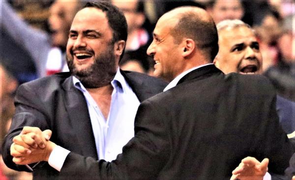 Τι σημαίνει η στήριξη Μαρινάκη στους Αγγελόπουλους, το «είμαι εδώ», αλλά και οι (στα λόγια) «σωτήρες»