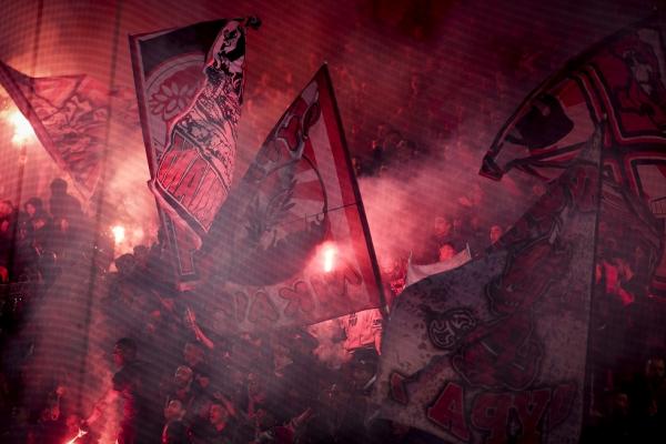 Ολυμπιακός – Ατρόμητος: Ο 12ος παίκτης του ήταν εκεί (vids)