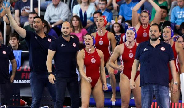 ΚΑΕ Ολυμπιακός για τα κορίτσια του πόλο: «Στις καρδιές μας είναι χρυσές» (pic)