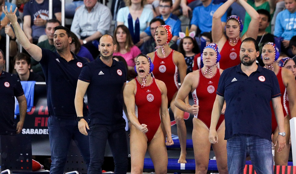 ΚΑΕ Ολυμπιακός για τα κορίτσια του πόλο: «Στις καρδιές μας είναι χρυσές» (pic)