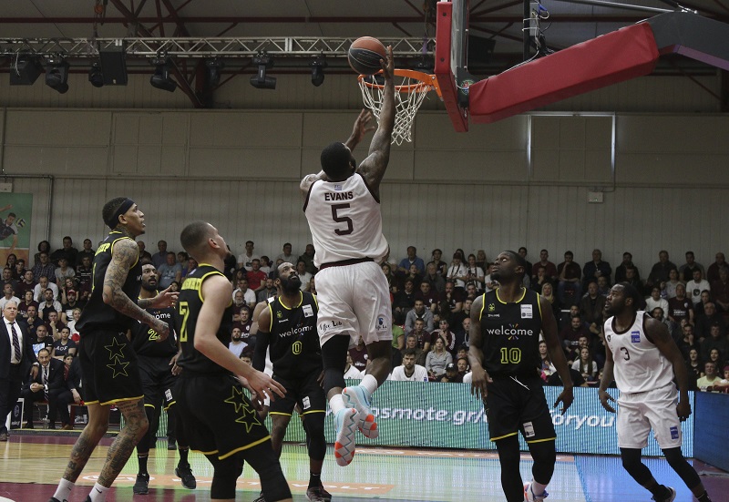 Ο Ήφαιστος τα έβαζε, ο Άρης τα… έσπαγε (73-64)