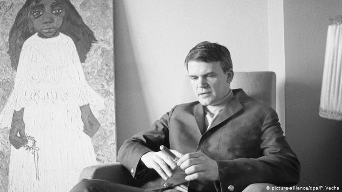 O Mίλαν Κούντερα κλείνει τα 90