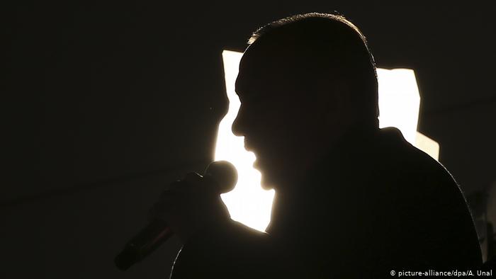 Handelsblatt: «Δύει το άστρο του Ερντογάν»