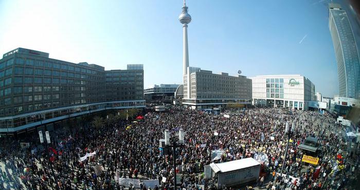 Διαδηλώσεις υπέρ της απαλλοτρίωσης ακινήτων στη Γερμανία