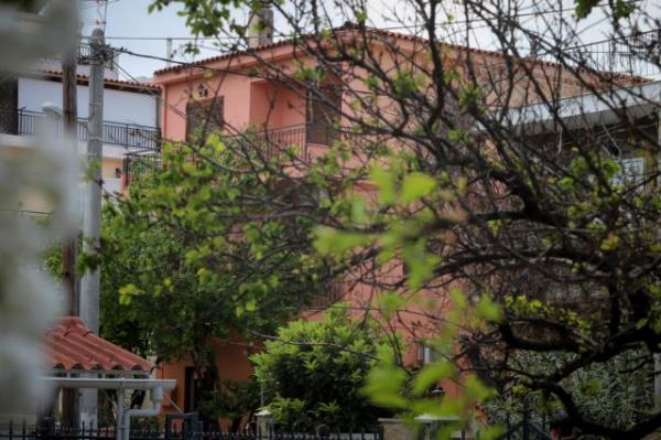 Τραγωδία στο Χαλάνδρι: Με κλεμμένο όπλο σκότωσε το παιδί του και αυτοκτόνησε δίπλα του