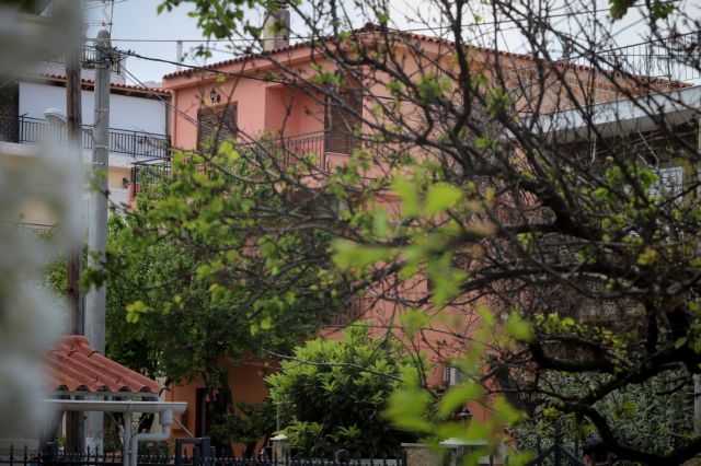 Τραγωδία στο Χαλάνδρι: Με κλεμμένο όπλο σκότωσε το παιδί του και αυτοκτόνησε δίπλα του