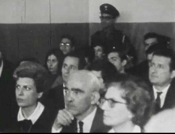 «Θα σκοτώσουμε τη μανούλα»: Η Έλενα Ακρίτα για την 21η Απριλίου