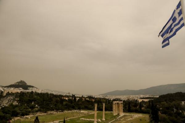 Η αφρικανική σκόνη «έπνιξε» την Αθήνα