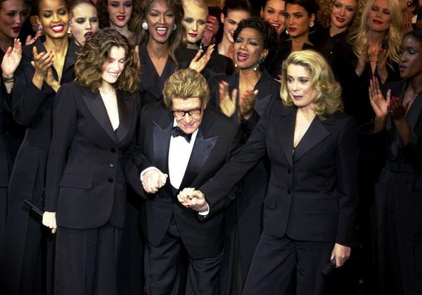 5 πράγματα που δεν ξέρατε για το Le Smoking Suit