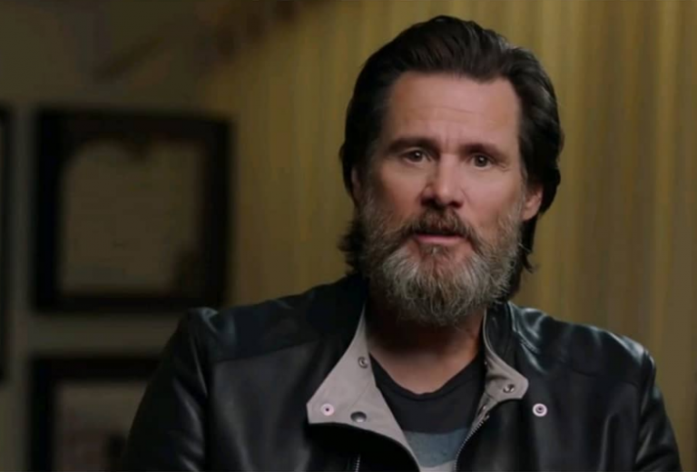 Ο Τζιμ Κάρεϊ έκανε έξαλλη την εγγονή του Μουσολίνι με ένα σκίτσο