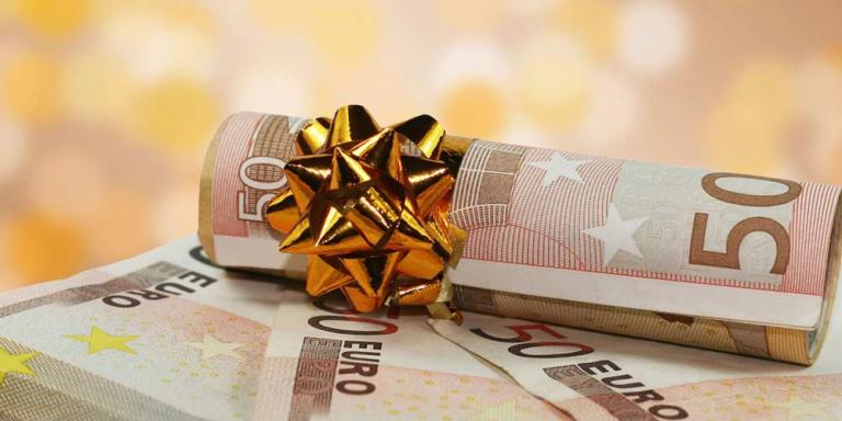Πότε θα καταβληθεί το δώρο Πάσχα – Δείτε πόσα χρήματα δικαιούστε