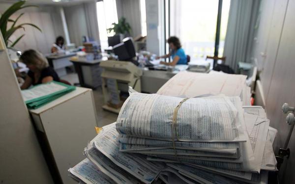 «Βροχή» φορολογικών υποχρεώσεων λόγω Πάσχα – Δείτε ποιες