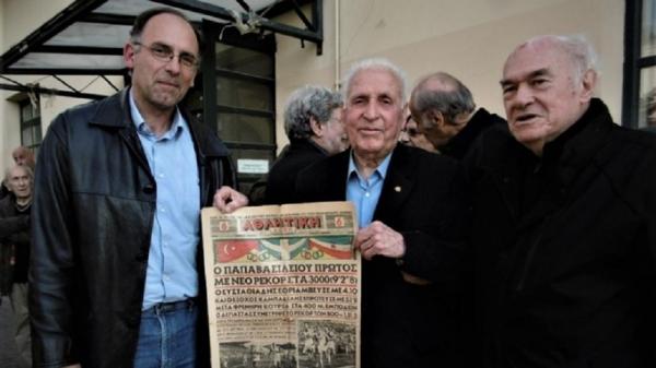 Γιώργος Παπαβασιλείου : Τιμήθηκε ο θρύλος των στιπλ