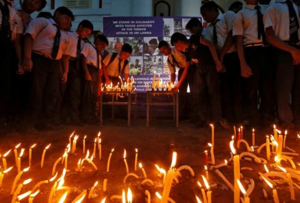 Σρι Λάνκα: Εθνικό πένθος στη χώρα που θρηνεί τα θύματα των επιθέσεων